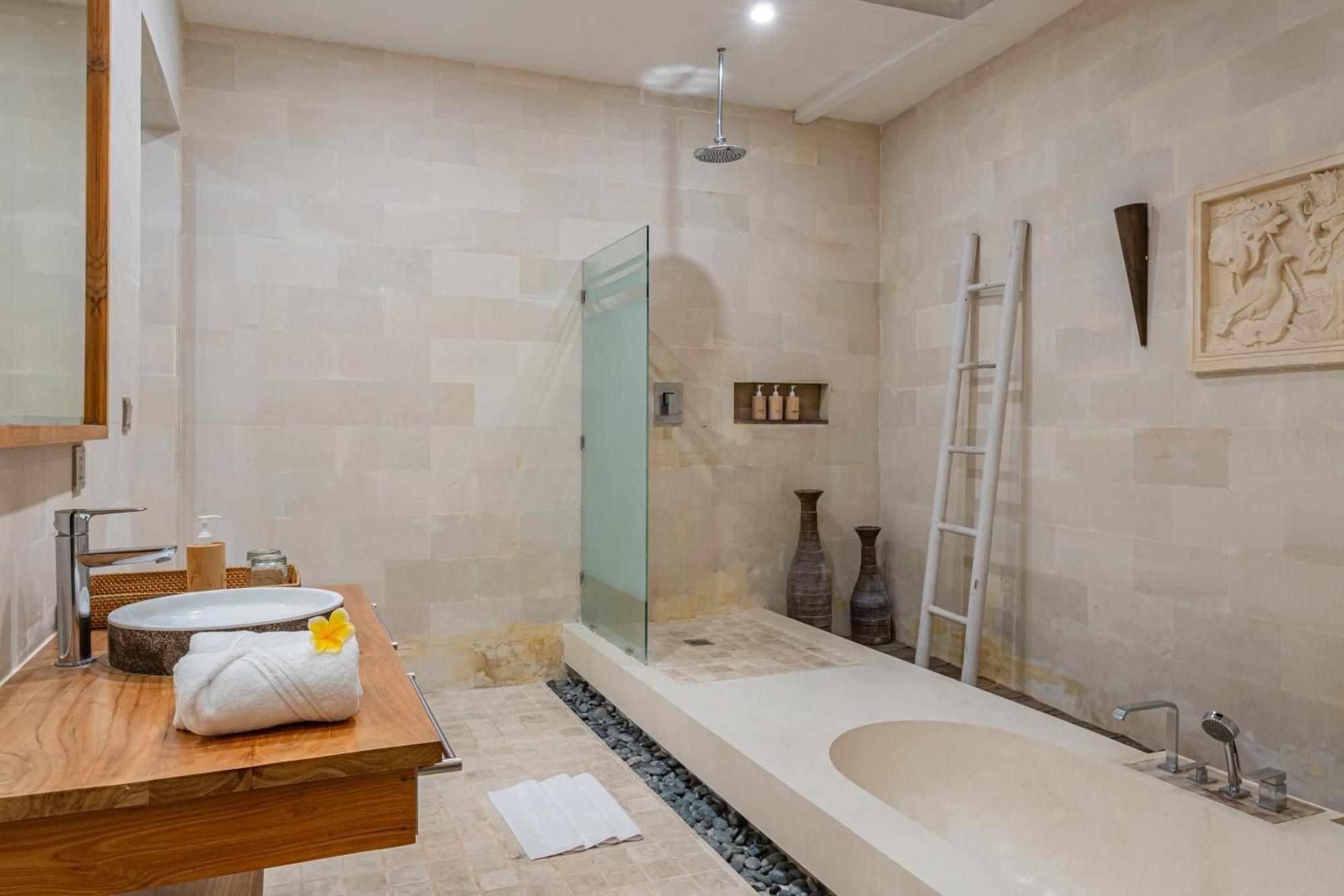 Luxury - Villa K - Central Seminyak Εξωτερικό φωτογραφία